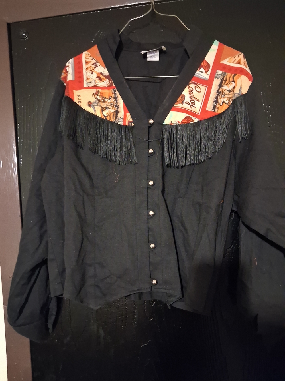 Vintage-Inspired Banjo Black Western Fringe Women shirt  with Red Accent Size 1x